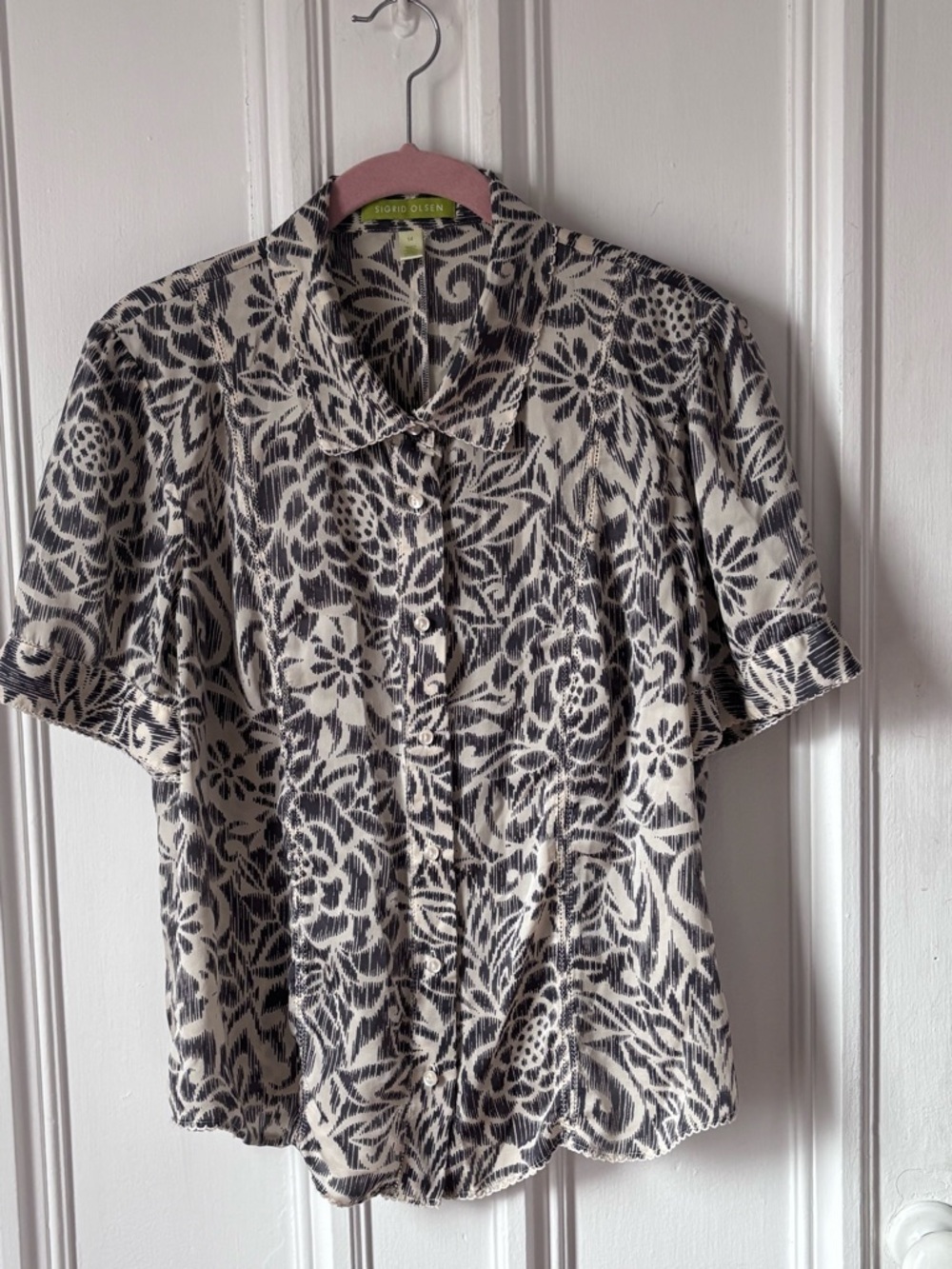 Women’s Sigrid Olsen 100% Silk Button Front Short Sleeve Floral Blouse Size 14